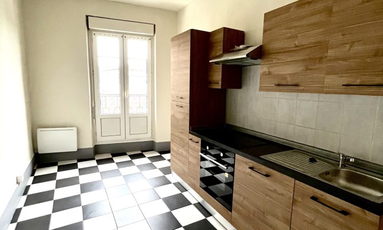 appartement-t2-entierement-renove-06a6d61c4b4027.jpg