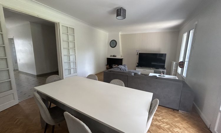 maison-4-chambres-avec-garage-06a6d61e7e597b.jpg